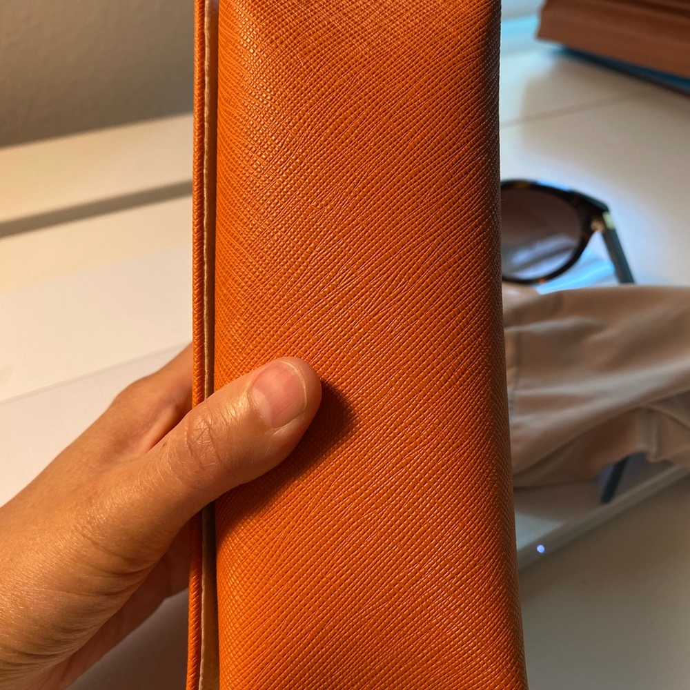 Tory Burch Sunglasses - Picture 7 of 12